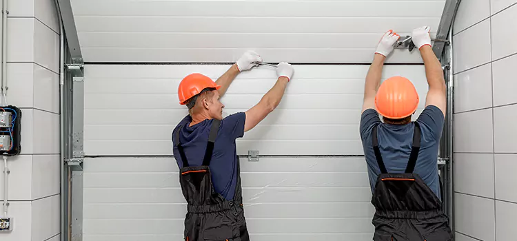 Choose Us for Your Garage Door Needs in Val-des-Monts