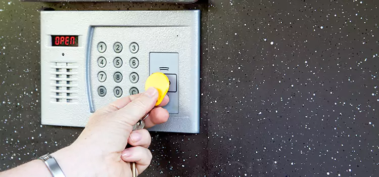 Electronic Door Lock Installation Val-des-Monts