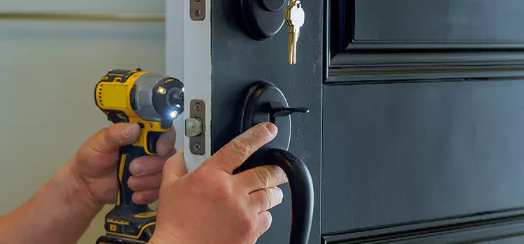 Commercial Door Lock Installation Val-des-Monts