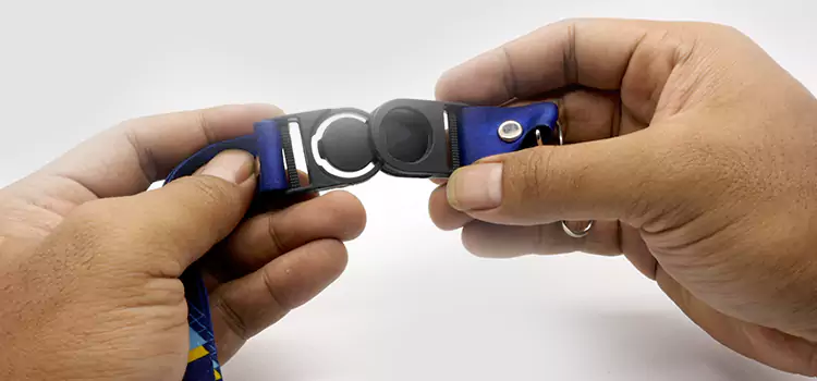 Our Professional Key Fob Installation Process in Val-des-Monts, QC